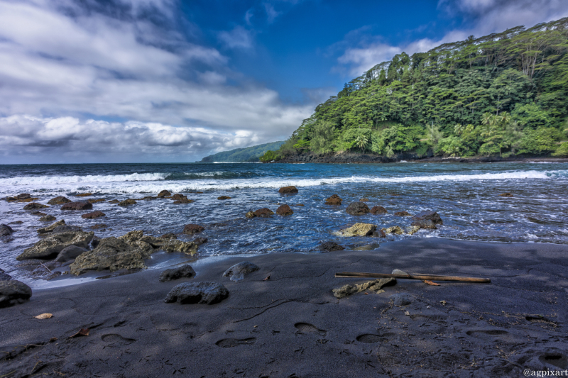 Black Beach at the Arahoho Blowhole, Tahiti.