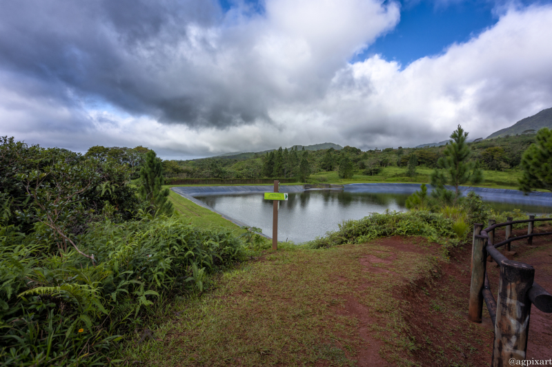 Plateau de Taravao_Lac de Vaiufaufa